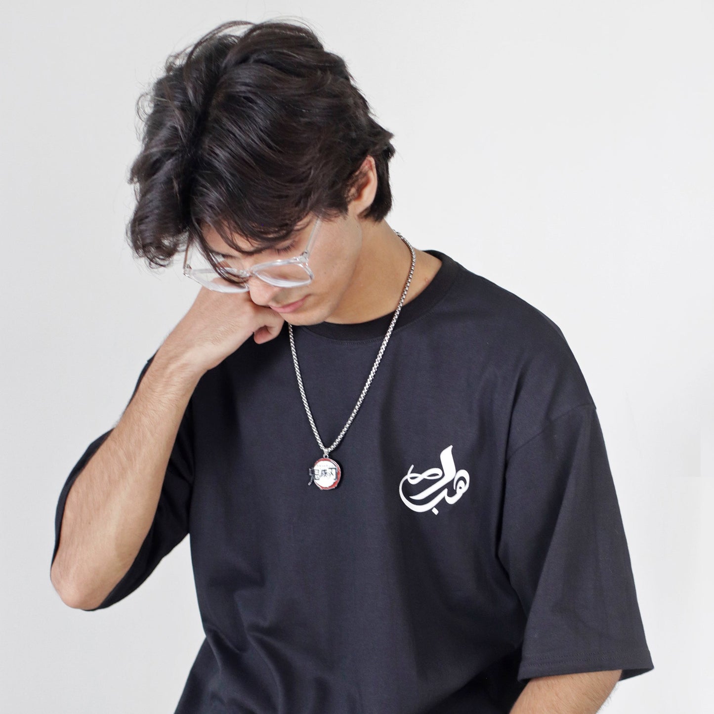 Black-Sitaro se aage Overized Drop Shoulders T-Shirt